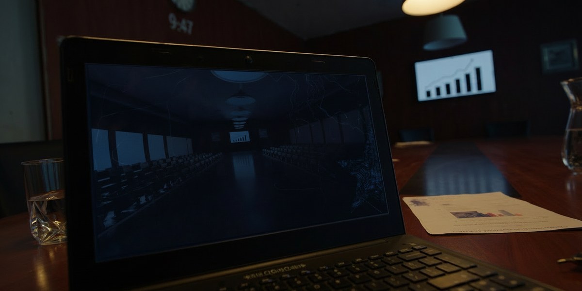 data breach cost India: boardroom DPDP risk briefing reflected in laptop screen, Sirius Star